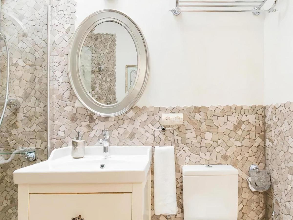 Sitges Spaces Beach House-4 Bedrooms, 3 Bathrooms, Large Terrace, Jacuzzi, Center-Beach 外观 照片