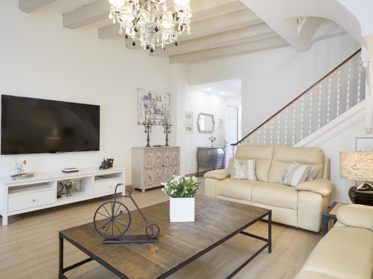Sitges Spaces Beach House-4 Bedrooms, 3 Bathrooms, Large Terrace, Jacuzzi, Center-Beach 外观 照片